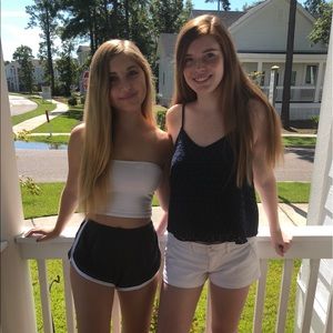 Meet your Posher, Ella